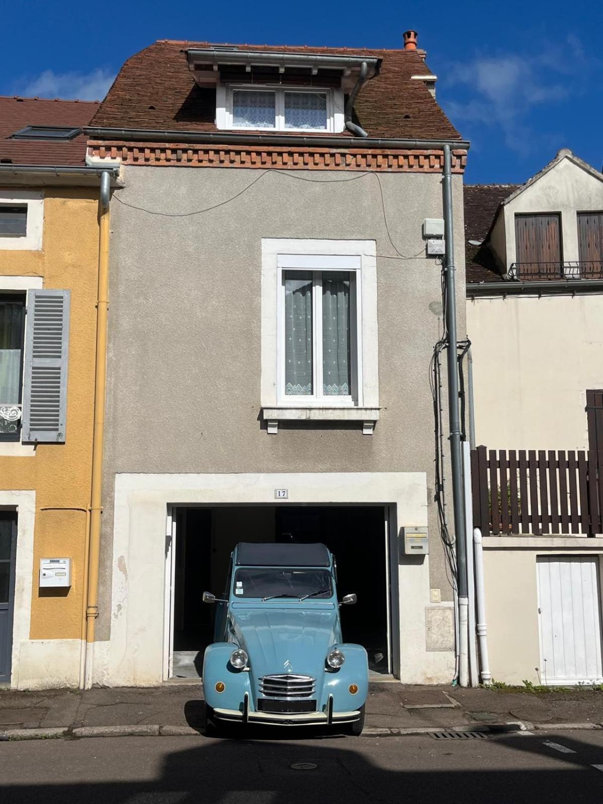 La Petite Semuroise Holiday home